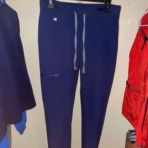 Navy figs scrubs Zamora jogger scrub pants size small Catarina one pocket top Sm